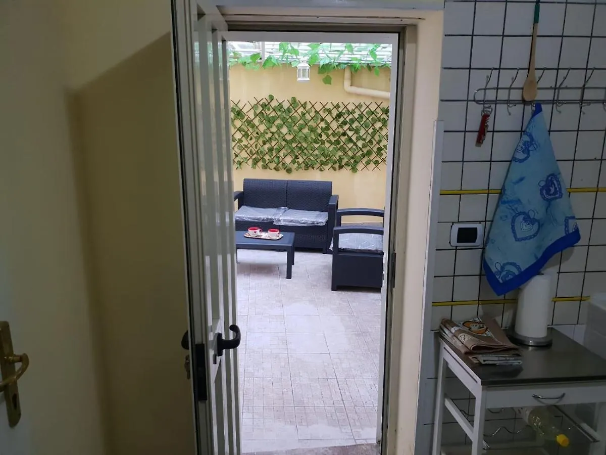 Marina House Bed & Breakfast Naples Italy
